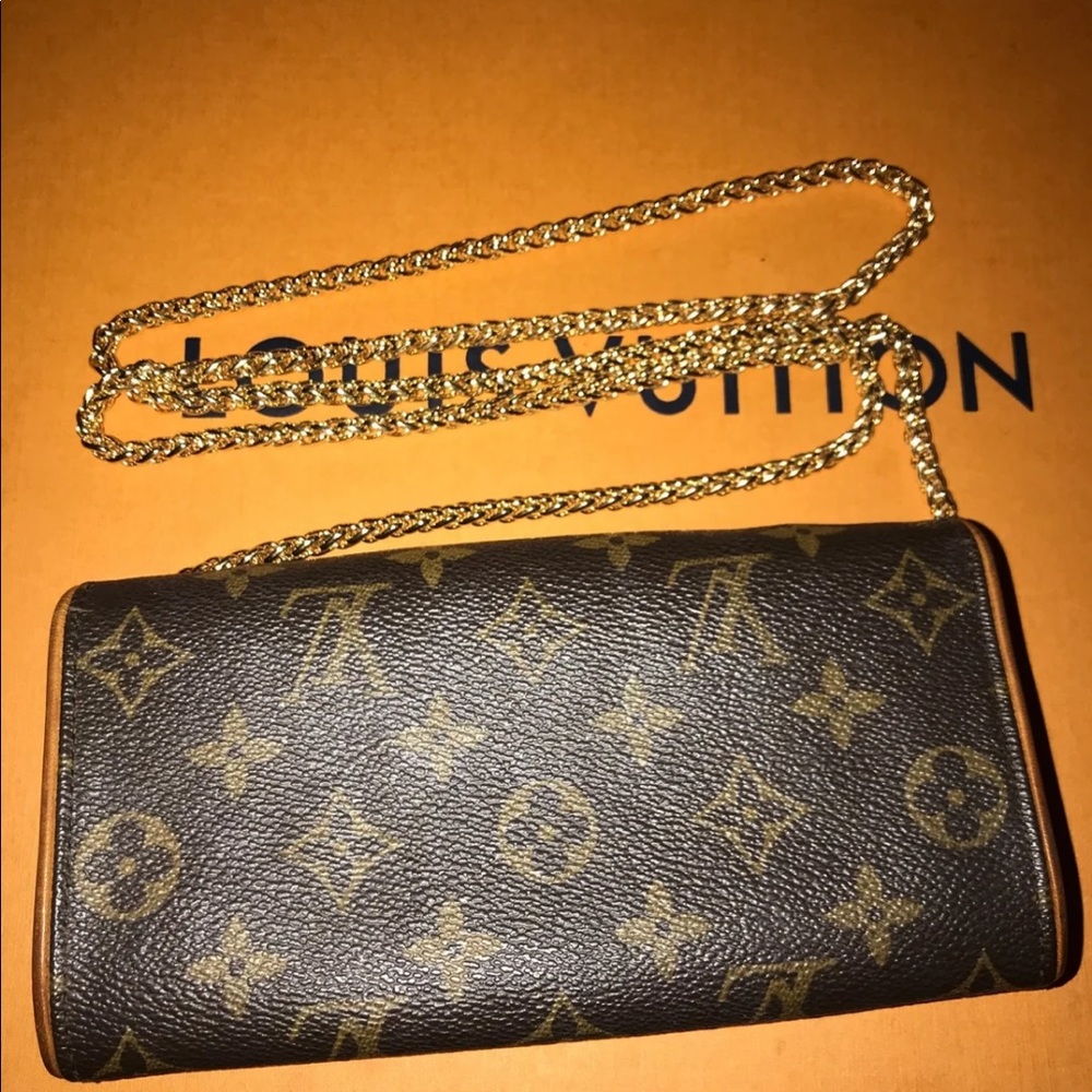 SOLD Authentic Louis Vuitton Twin Pochette PM - Picture 2 of 8